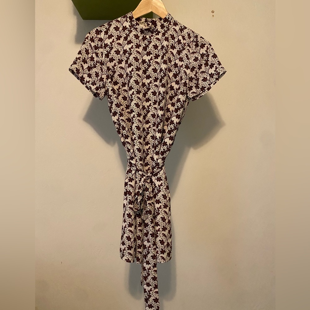 Loft silky lined high neck floral dress with pockets